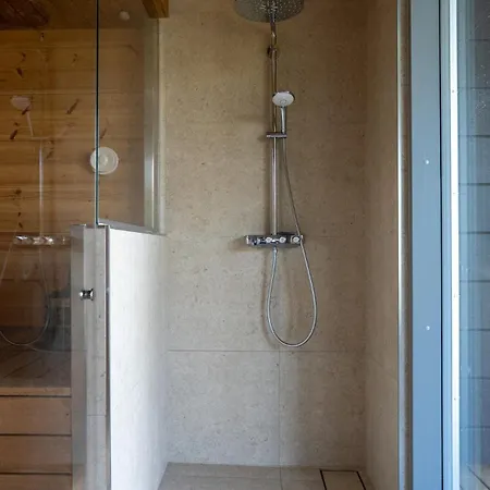 Villa Charlotte - New, Stylish, Luxurious Västanfjärd